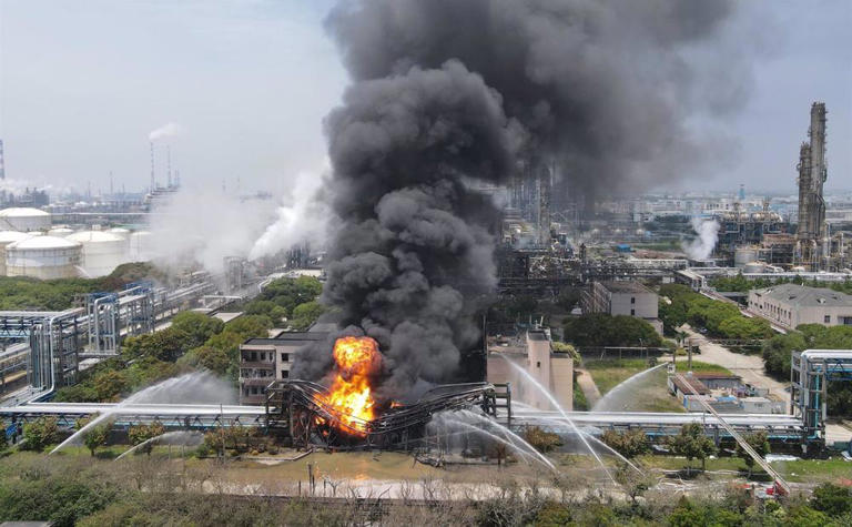 Au moins deux morts et 34 blessés après une explosion dans une usine