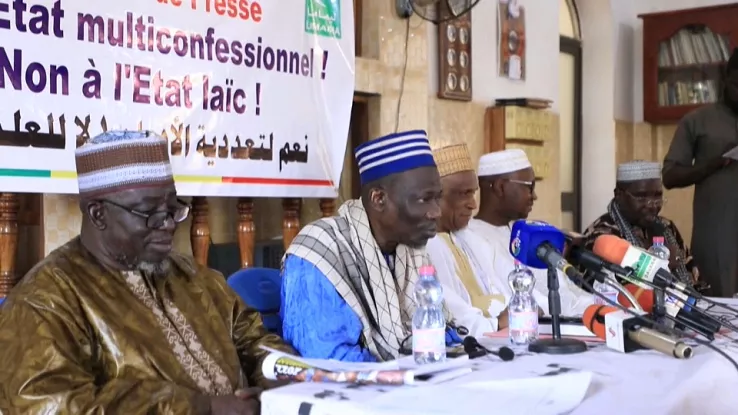 des imams rejettent le projet de nouvelle Constitution