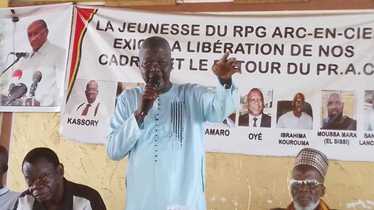 Politique : un cadre du Rpg accuse les imams de battre campagne pour le Général Mamadi Doumbouya