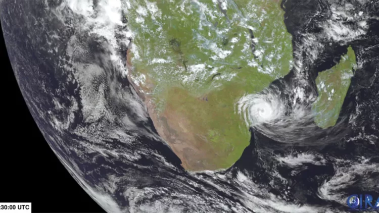 Les îles d'Afrique de l'Est se préparent au cyclone Chido