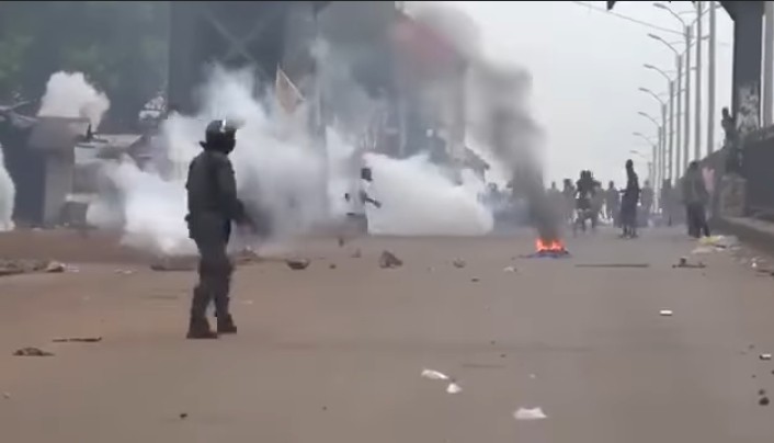 Journée de manif : les Forces Vives déplorent 1 mort, des arrestations ciblées et des blessés